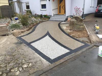 hof_pflastern3.jpg